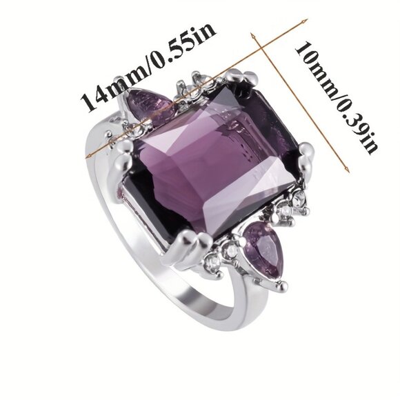 Vintage Style Purple Synthetic Zirconia Ring - Picture 7 of 8